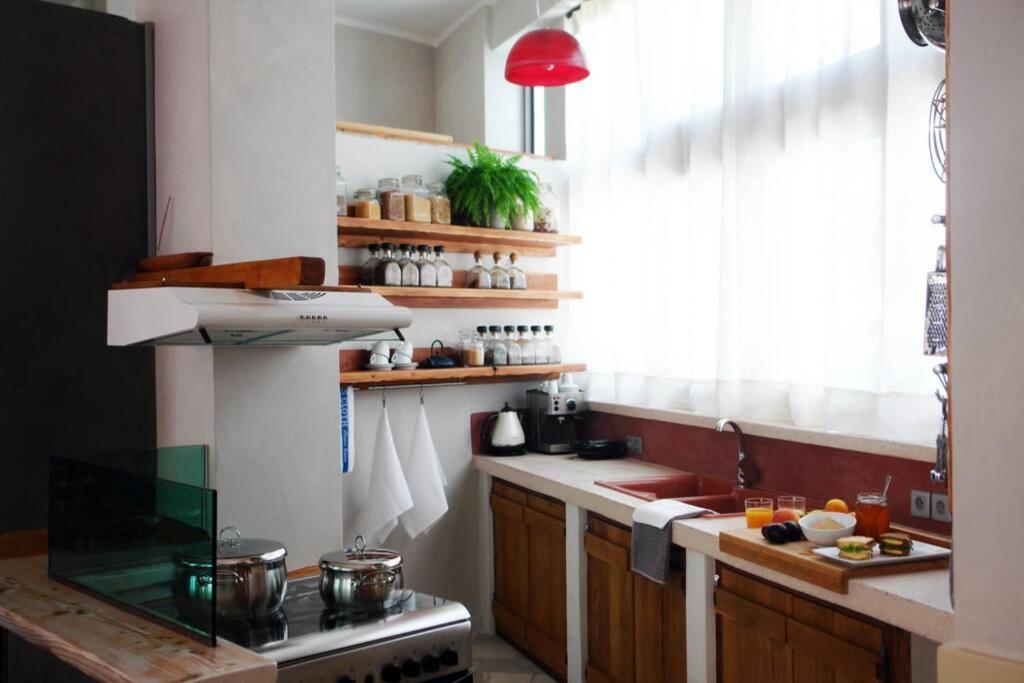 Unique - Spacious Studio With Rooftop / Thissio Aten Exteriör bild